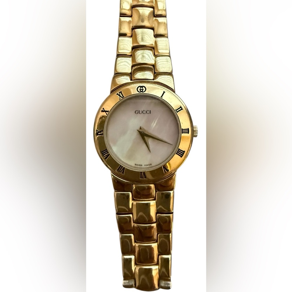 “NWOT VINTAGE GUCCI 3300.2.L WOMEN’S GOLD PLATED SWISS QUARTZ WATCH” - Picture 3 of 11